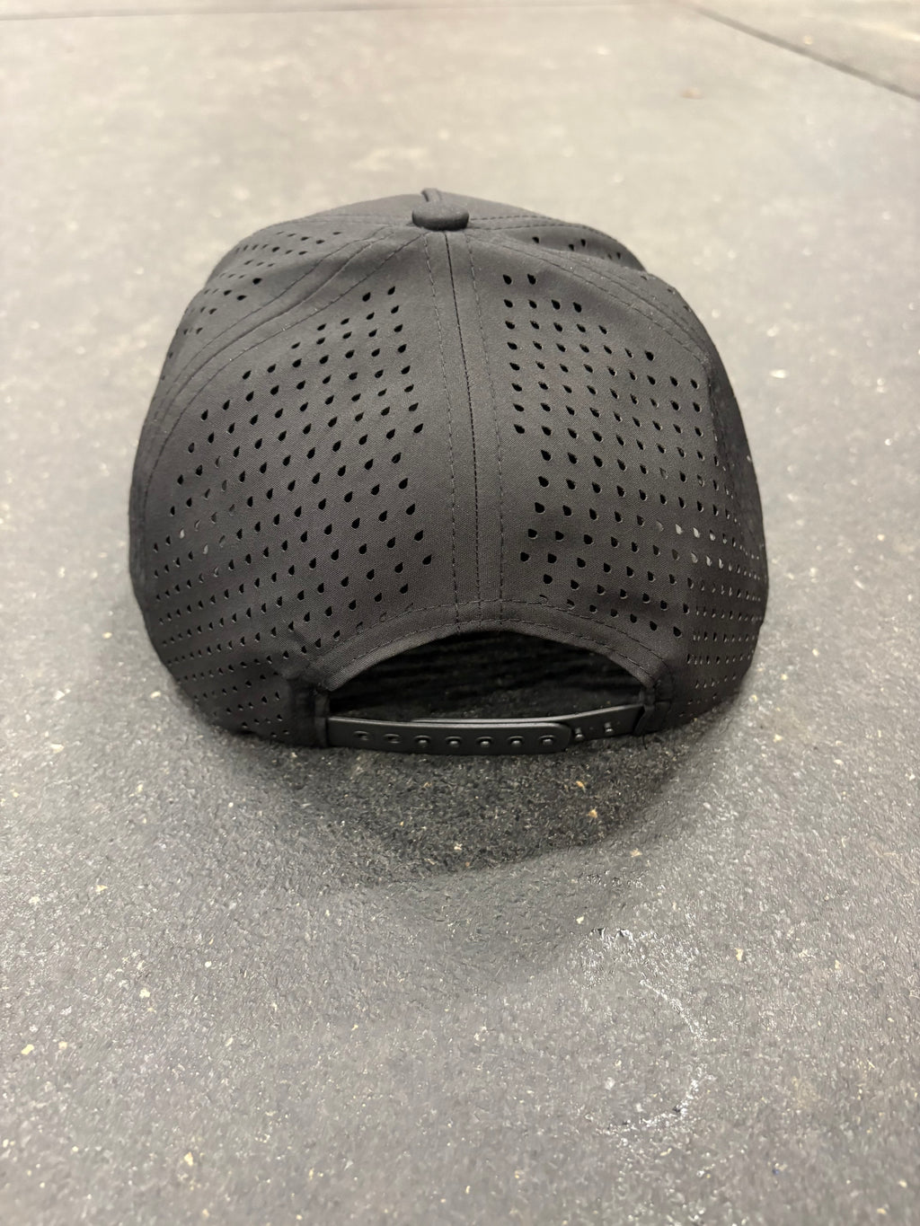 MADE FOR MORE Performance Hat